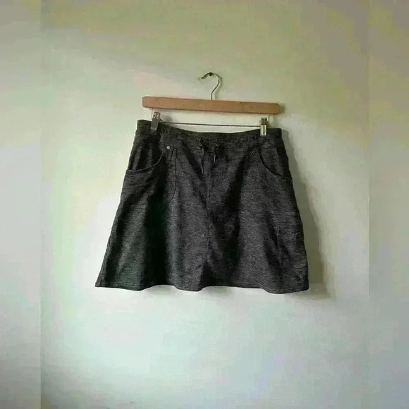 Kuhl Mova  Skort - Picture 5 of 15